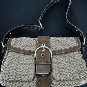Coach Signature C Shoulder Bag/Purse